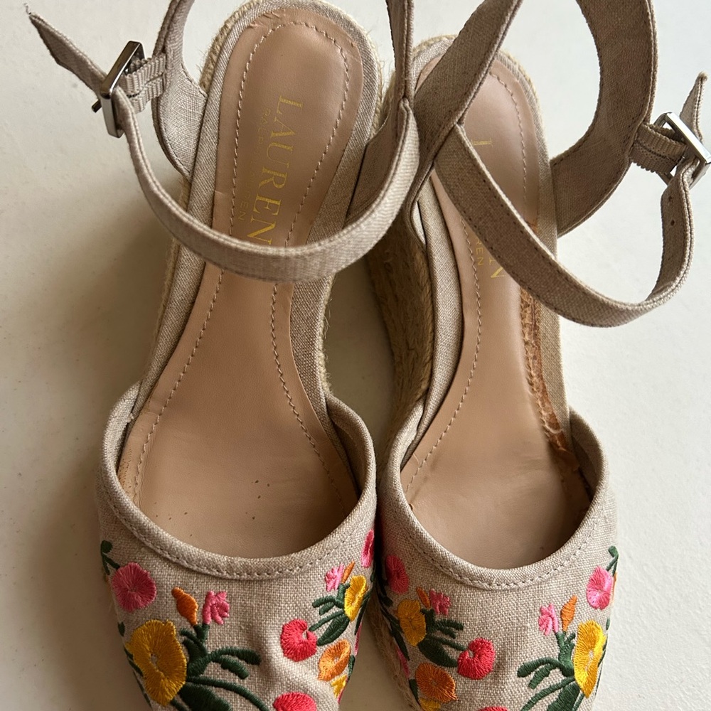 Ralph Lauren Espadrilles - Cream with Multicolor Embroidery defect on insole